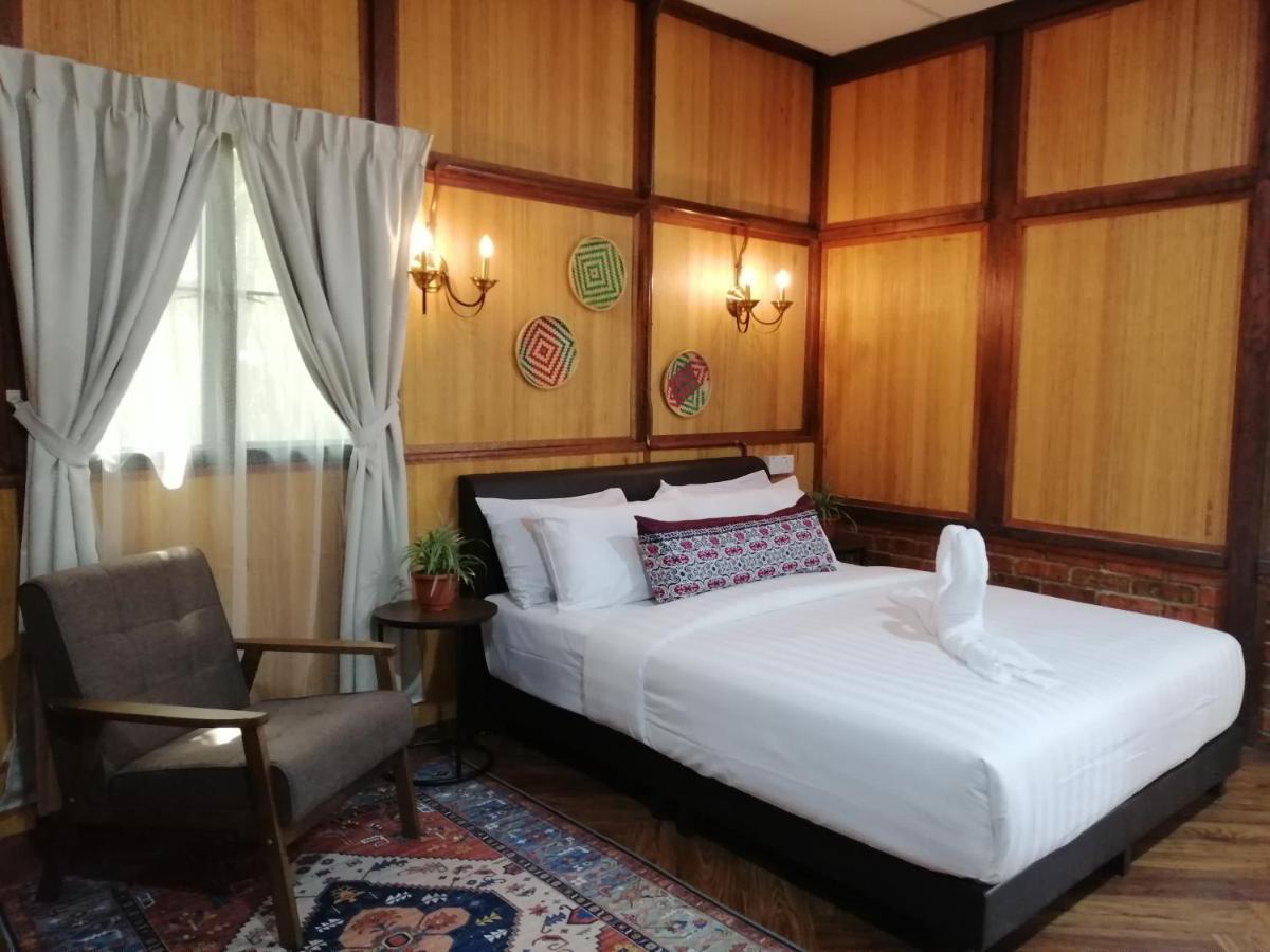 Api-Api Eco Chalet Pantai Kok Exteriör bild